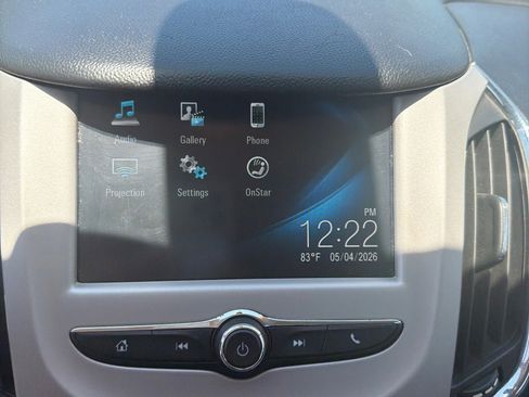 Used 2017 Chevrolet Cruze LS FWD image 13