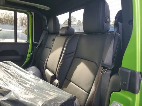 New 2026 Jeep Gladiator Rubicon AWD/4WD image 17