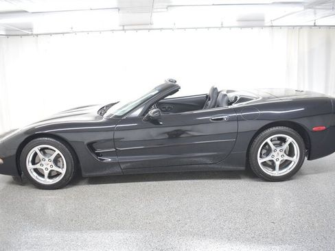 Used 2002 Chevrolet Corvette Convertible w/ Preferred Equipment Group2 image 4
