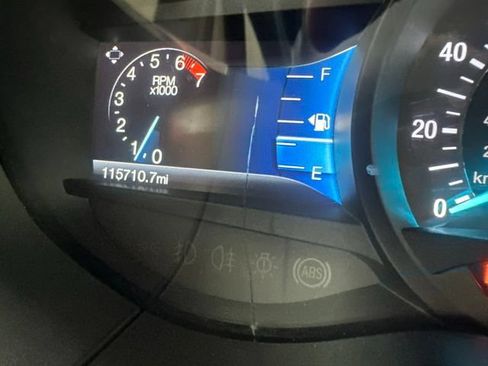 Used 2017 Ford Edge Titanium w/ Technology Package AWD/4WD image 17