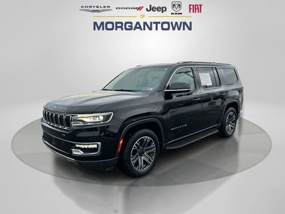 Used 2022 Jeep Wagoneer Series III w/ Rear Seat Video Group 1