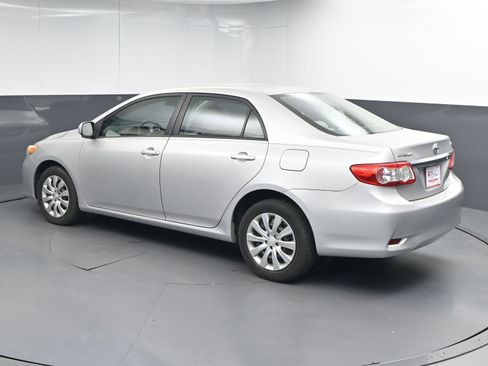 Used 2012 Toyota Corolla LE image 6