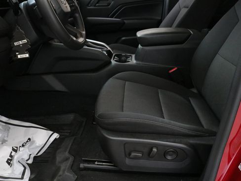 Used 2024 Chevrolet Colorado Trail Boss w/ Technology Package image 26