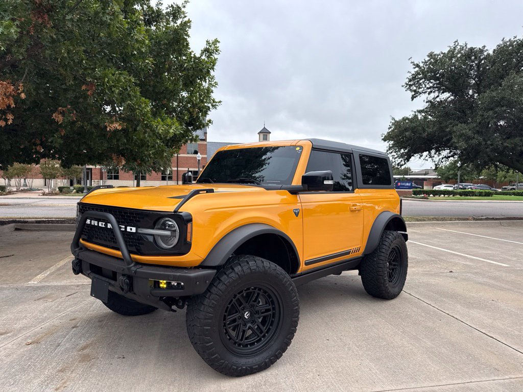 Used 2021 Ford Bronco First Edition AWD/4WD image 3