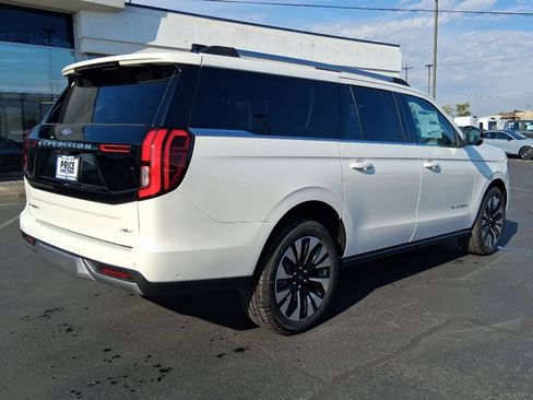 New 2025 Ford Expedition Max Platinum w/ Driver's Package image 26