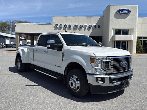 Used 2022 Ford F350 Lariat w/ Lariat Ultimate Package AWD/4WD image 1