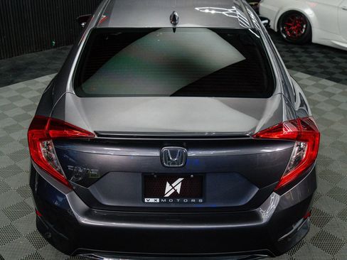 Used 2019 Honda Civic EX image 16