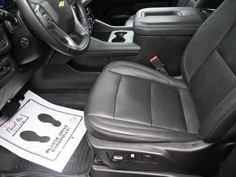 Used 2023 Chevrolet Tahoe LT w/ LT Signature Package image 9