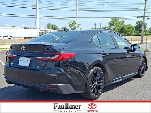 Certified 2025 Toyota Camry SE FWD image 6