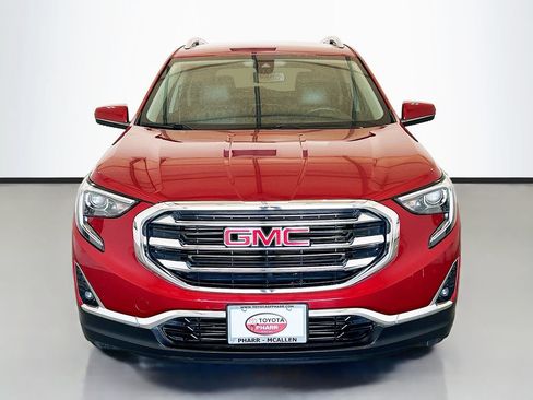 Used 2021 GMC Terrain SLT FWD image 2