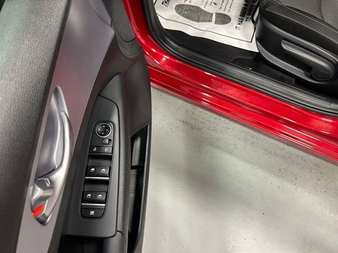 Used 2024 Kia Forte LXS image 9