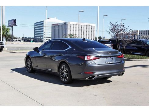 Used 2022 Lexus ES 350 w/ Premium Package image 4