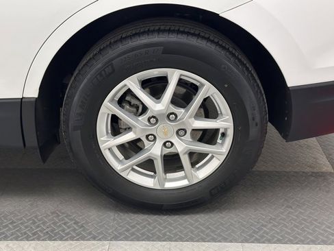 Used 2024 Chevrolet Equinox LT w/ LPO, Floor Liner Package image 21