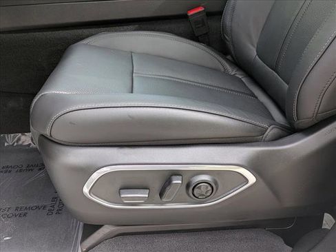 New 2026 Jeep Grand Wagoneer 4WD image 4