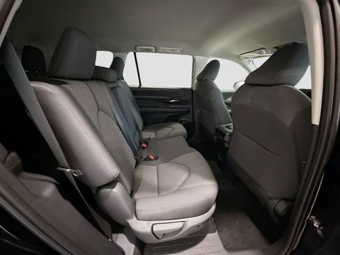 Certified 2025 Toyota Grand Highlander FWD image 22