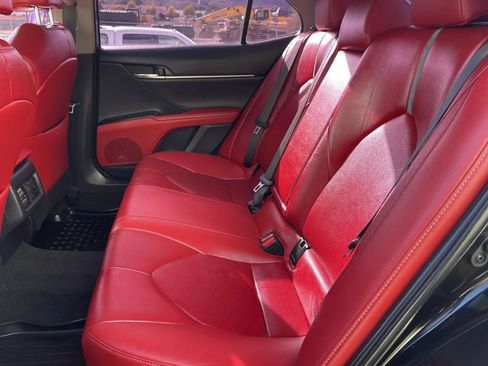 Used 2019 Toyota Camry XSE image 19