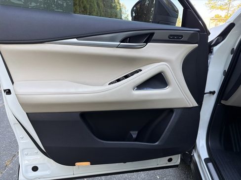 Certified 2025 INFINITI QX60 Luxe w/ Cargo Package image 10