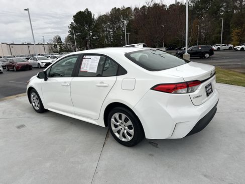 Certified 2024 Toyota Corolla LE image 8