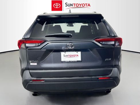 Used 2025 Toyota RAV4 XLE w/ Convenience Package FWD image 5