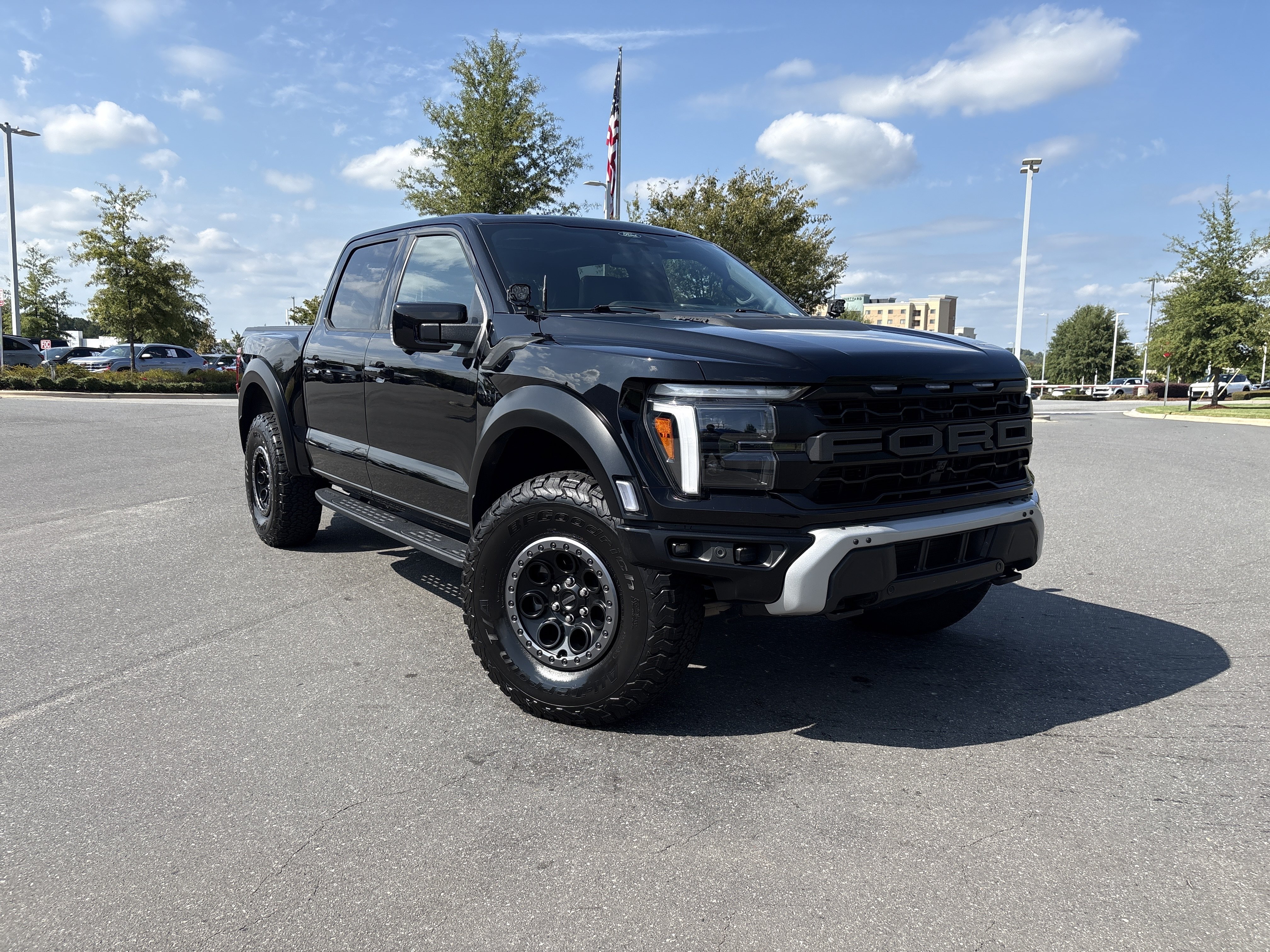 Used 2024 Ford F150 Raptor AWD/4WD image 2