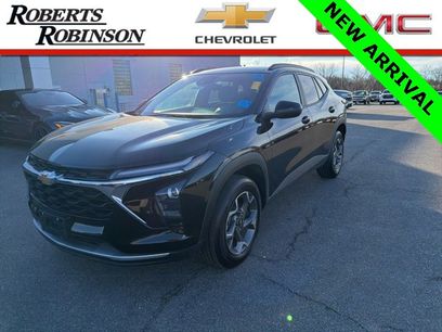 Used 2025 Chevrolet Trax LT w/ LT Convenience Package