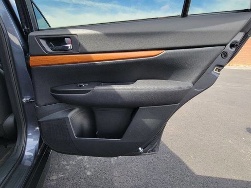 Used 2014 Subaru Outback 2.5i Limited AWD/4WD image 22