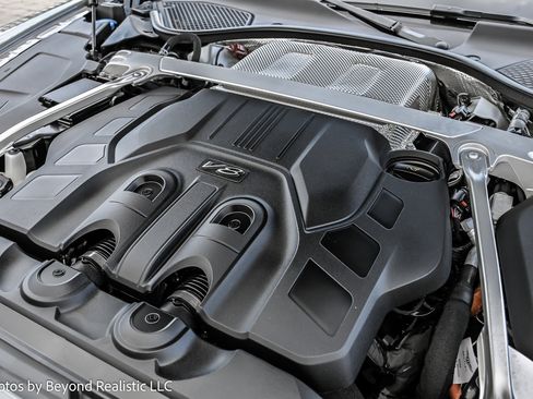 New 2025 Bentley Flying Spur Plug-In Hybrid image 18