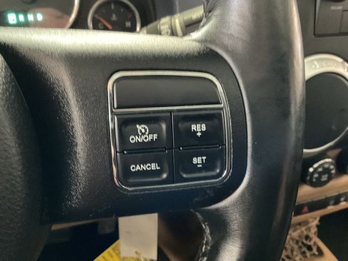 Used 2014 Jeep Wrangler Unlimited Rubicon image 12