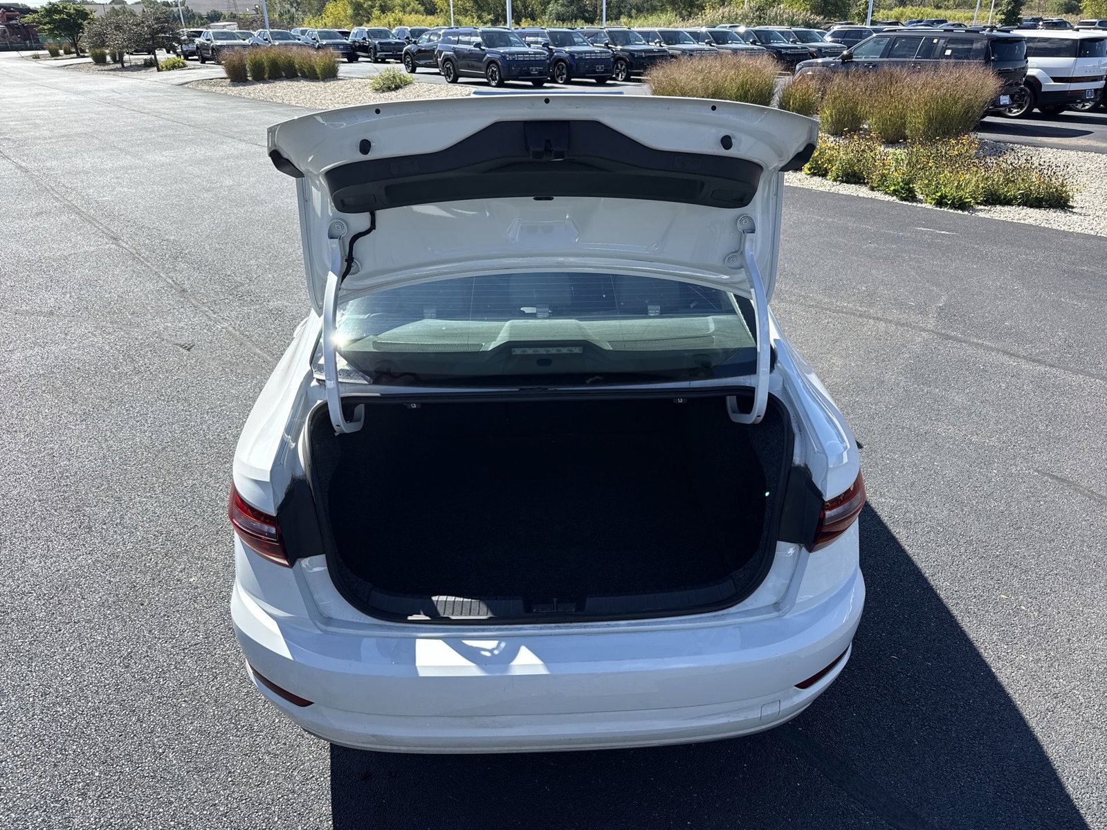 Used 2019 Volkswagen Jetta S w/ Driver Assistance Package FWD image 23