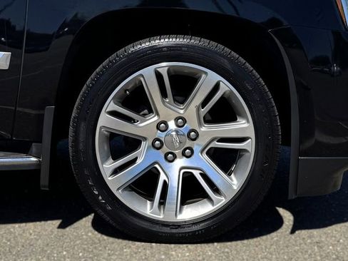 Used 2015 Cadillac Escalade ESV Premium AWD/4WD image 10
