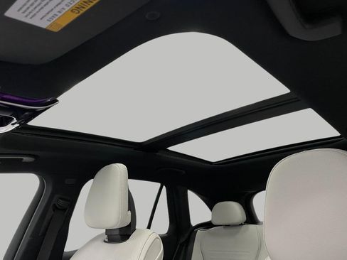 Certified 2023 Mercedes-Benz GLC 300 4MATIC image 30