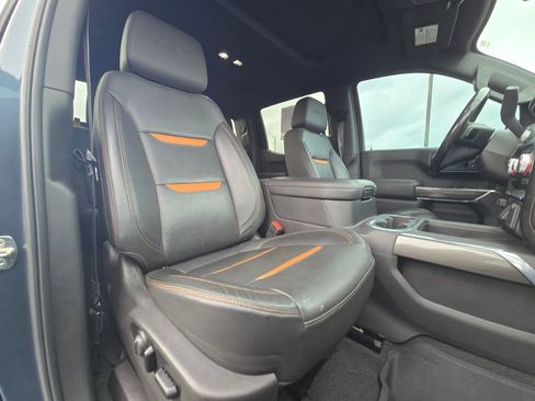 Used 2020 GMC Sierra 1500 AT4 w/ AT4 Premium Package image 12