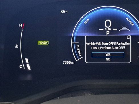 Used 2025 Toyota Camry LE image 2