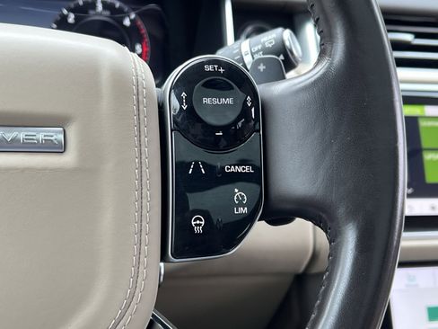 Used 2018 Land Rover Range Rover HSE image 29