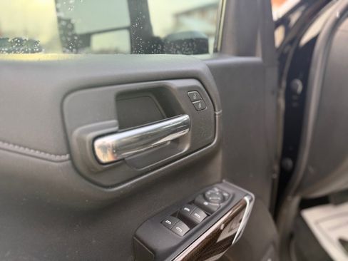 Used 2019 Chevrolet Silverado 1500 RST w/ All-Star Edition image 10