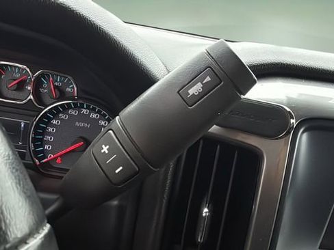 Used 2018 Chevrolet Silverado 1500 LT w/ All Star Edition image 28