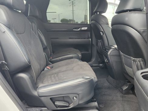 Used 2024 Hyundai Palisade Calligraphy image 21