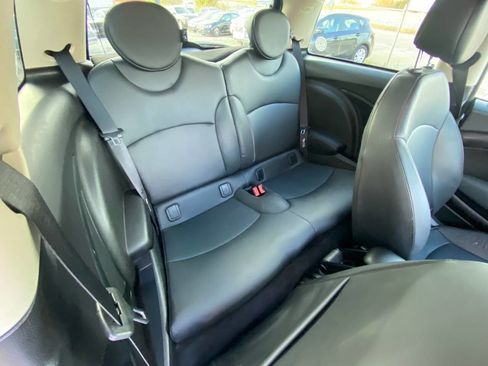 Used 2011 MINI Cooper S image 11