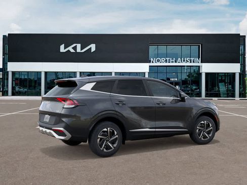 New 2025 Kia Sportage LX image 6