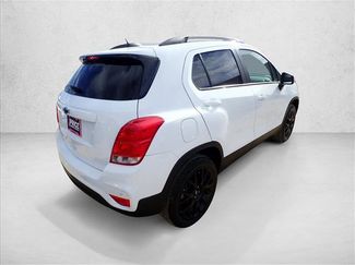 Used 2022 Chevrolet Trax LT w/ Driver Confidence Package video 4