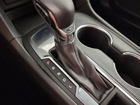 Used 2022 Chevrolet Equinox LS w/ LS Convenience Package FWD image 23