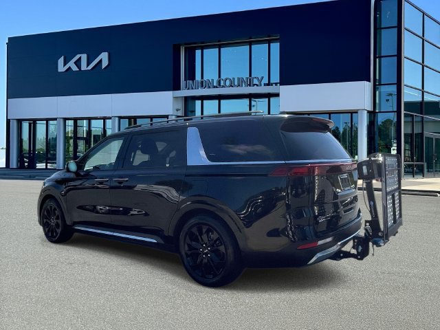Certified 2022 Kia Carnival SX FWD image 4