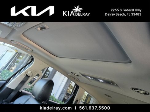 Certified 2020 Kia Telluride S w/ S 8 Passenger Seating Package image 12
