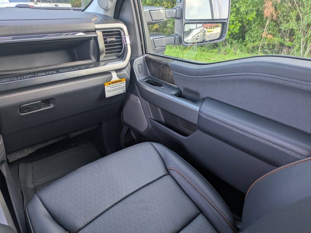 New 2026 Ford F350 Lariat AWD/4WD image 17