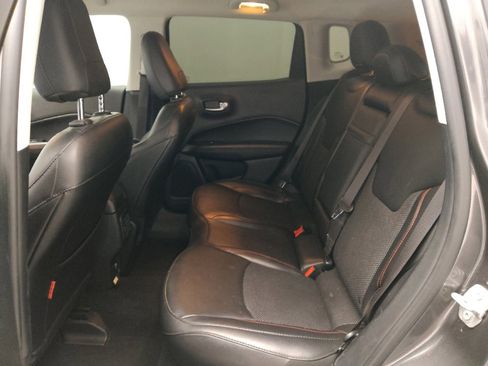 Used 2019 Jeep Compass Trailhawk image 18