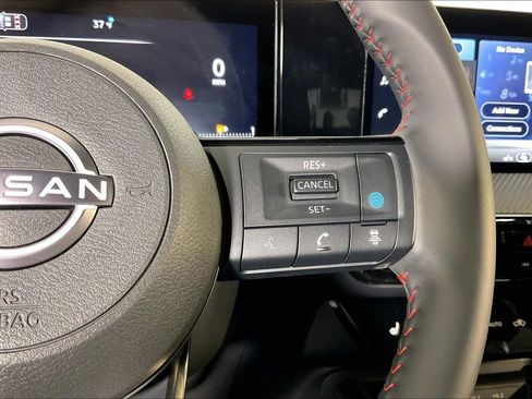 New 2026 Nissan Kicks SR w/ Cold Weather Package image 27