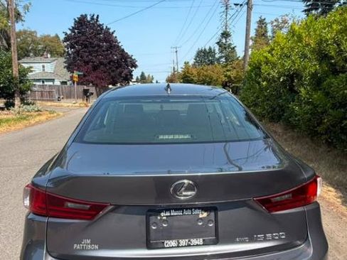 Used 2016 Lexus IS 300 AWD image 3
