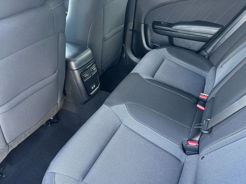 Used 2022 Dodge Charger SXT w/ Blacktop Package image 12