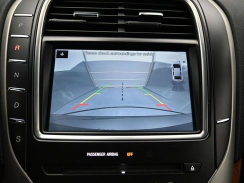 Used 2016 Lincoln MKX Reserve w/ Climate Package AWD/4WD image 23