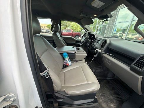 Used 2022 Ford F250 XL w/ Power Equipment Group AWD/4WD image 5